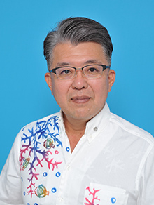 座間味村長  宮里 哲