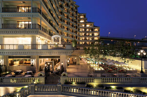 hotel001.jpg